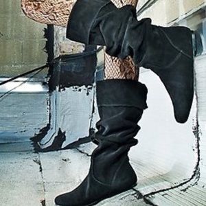 Steve Madden Bonanza suede scrunch boots